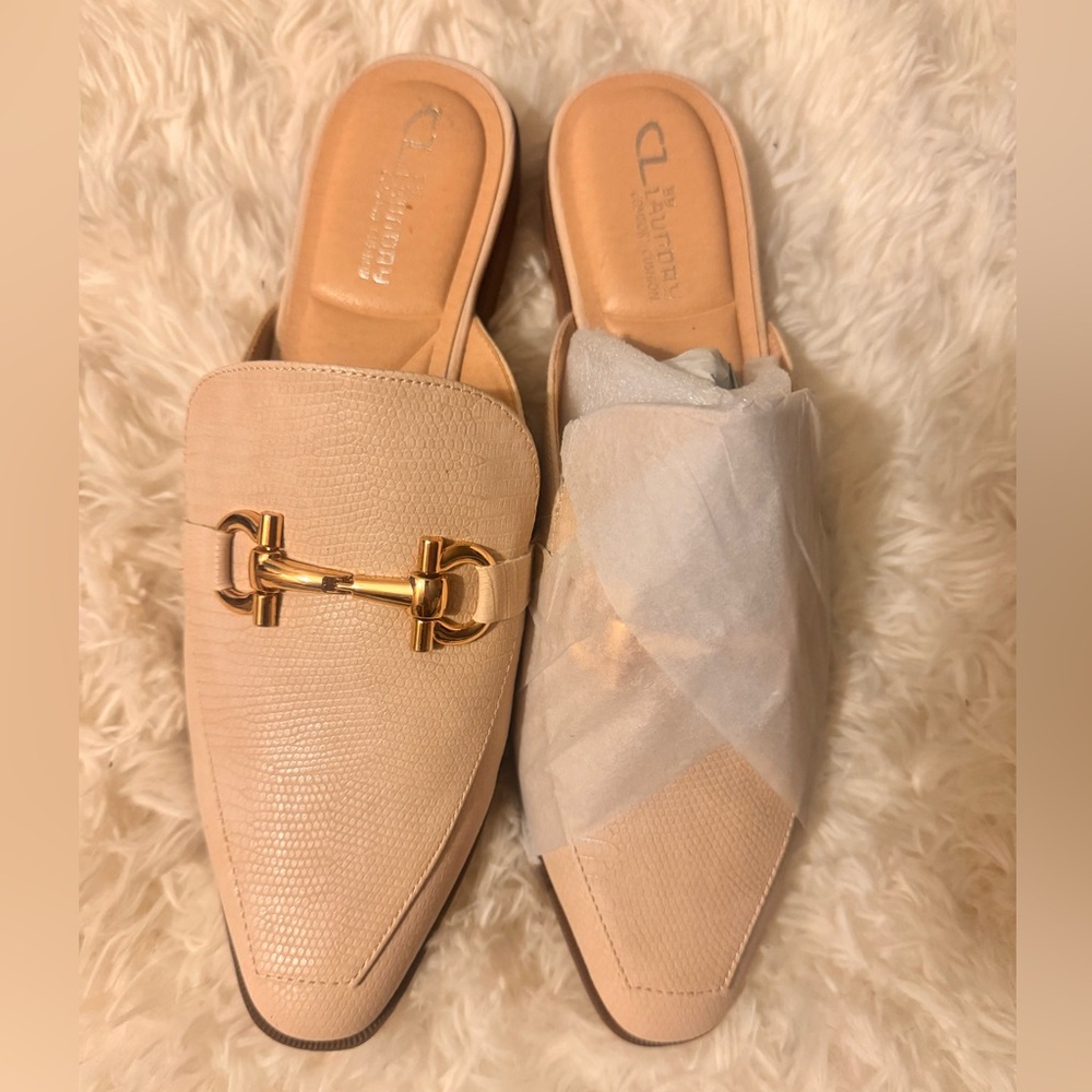 Chinese Laundry, new, cream mules